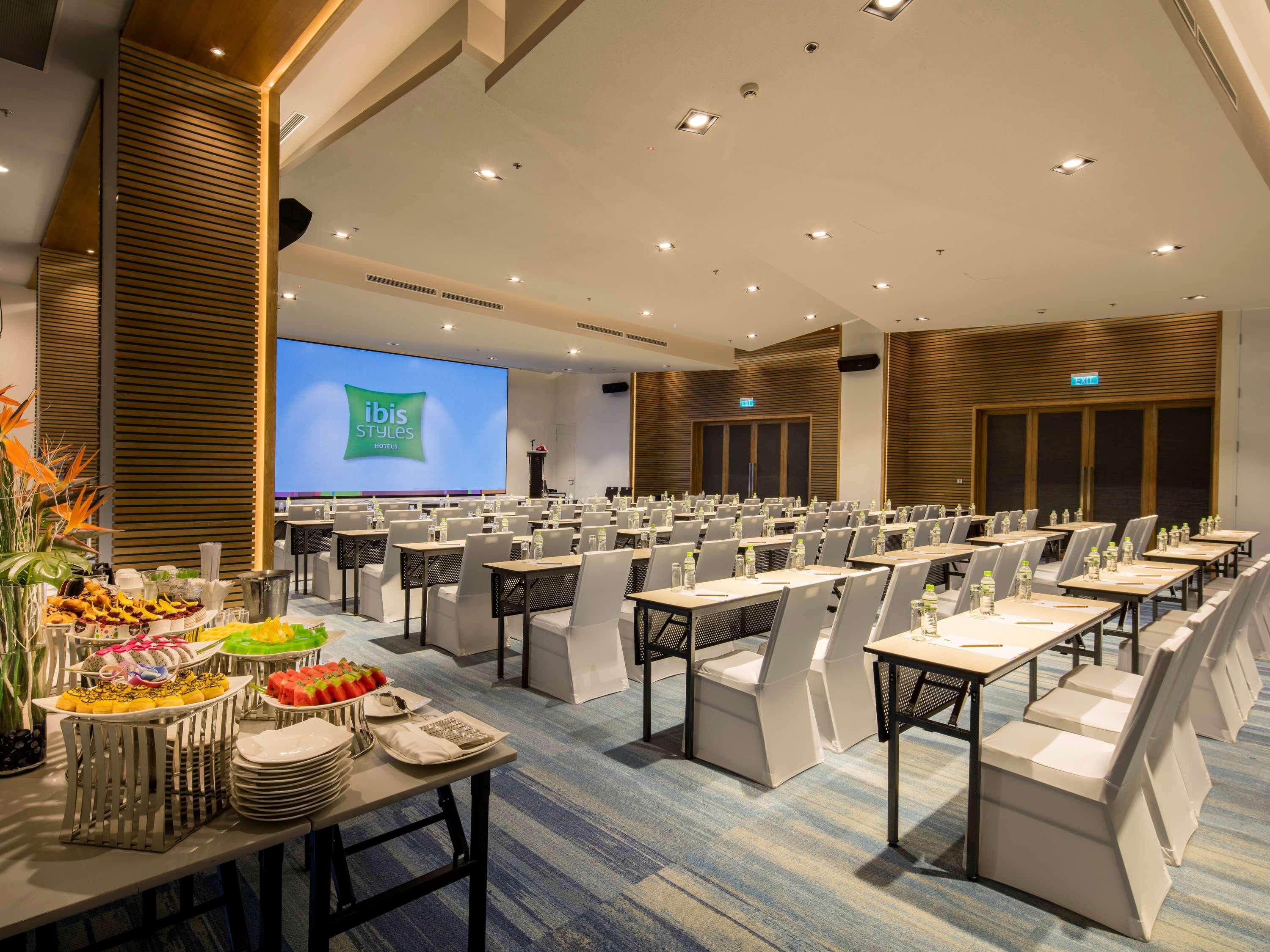 Ibis Styles Nha Trang Hotel Bagian luar foto