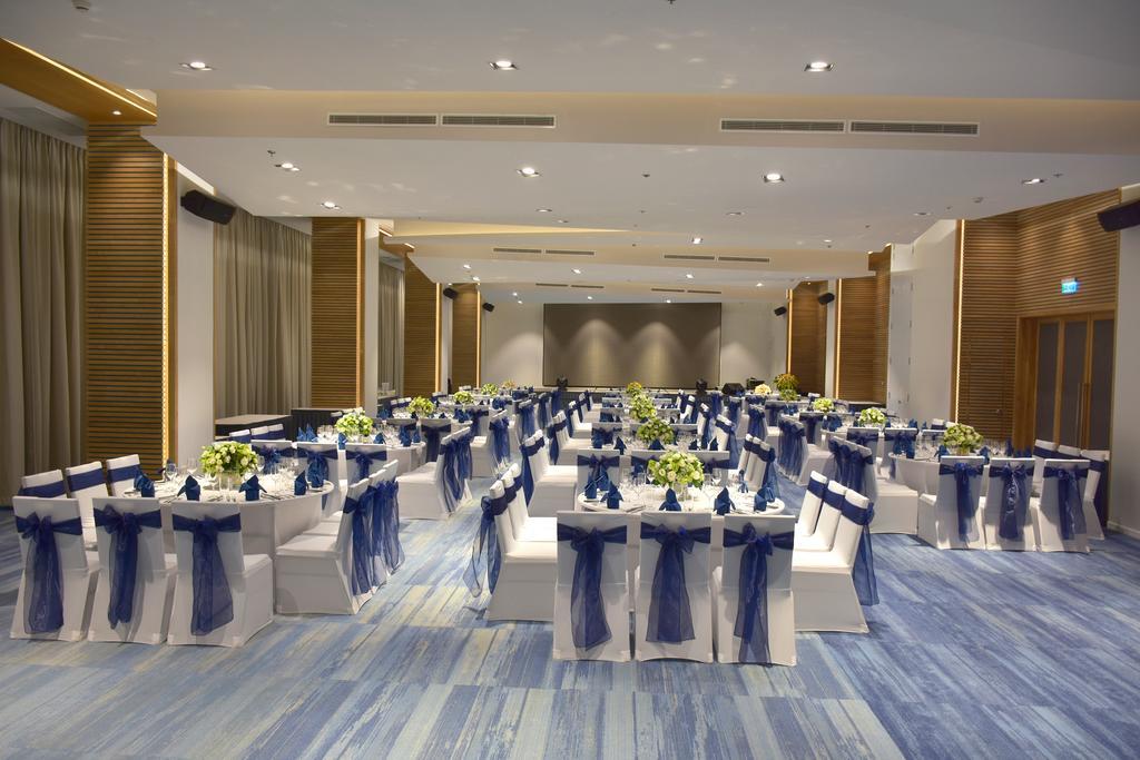 Ibis Styles Nha Trang Hotel Bagian luar foto