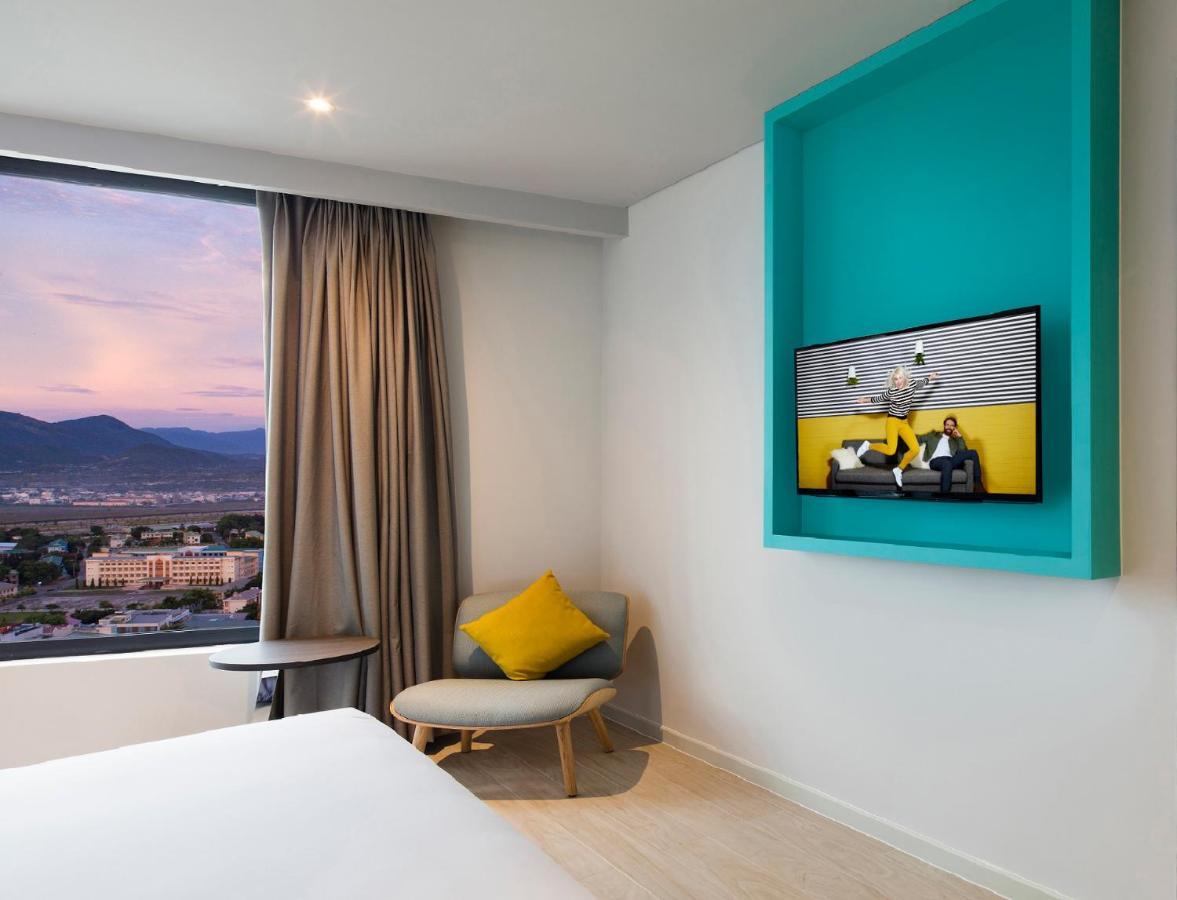 Ibis Styles Nha Trang Hotel Bagian luar foto